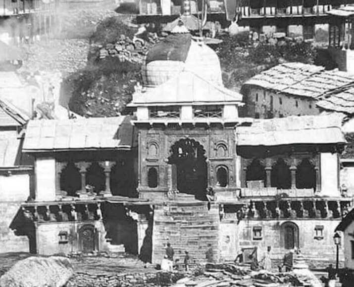 badrinath temple old photo