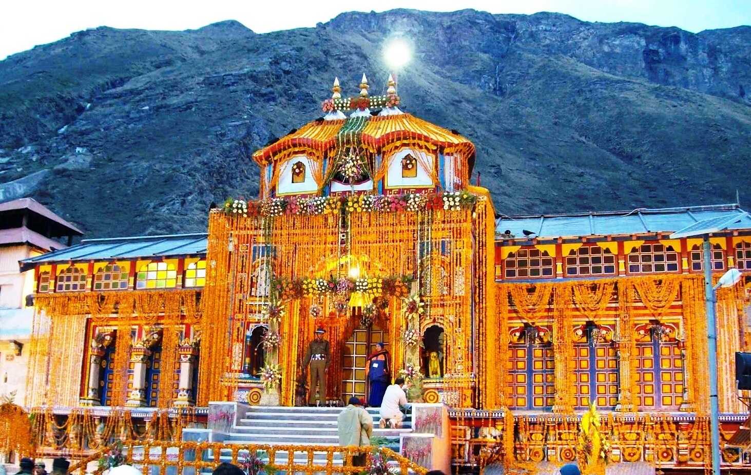 Badrinath Temple In May 