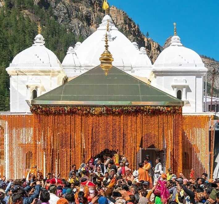 gangotri temple in summer season