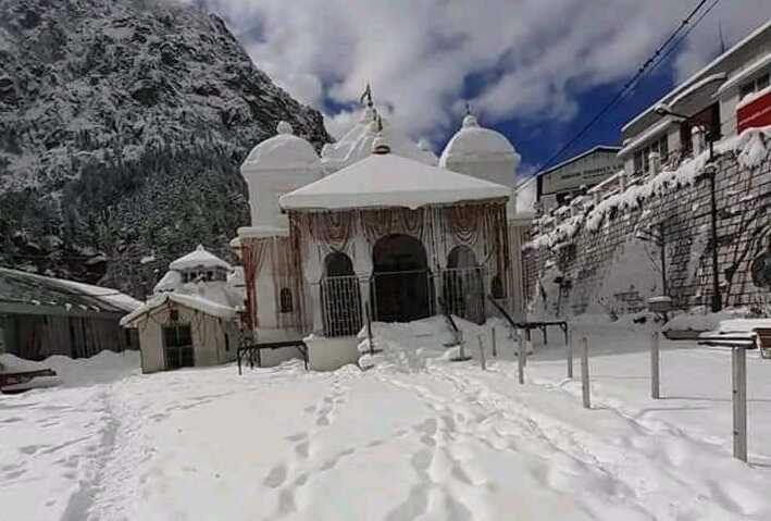 gangotri first snowfall of the winter season