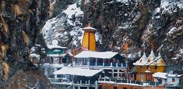 snowfall in yamunotri 2023