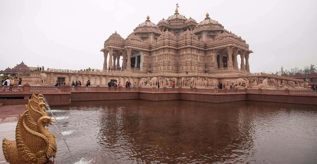 akshardham temple boat ride